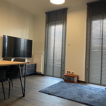 Apartamenty Wola Tower Warsaw Ngoại thất bức ảnh