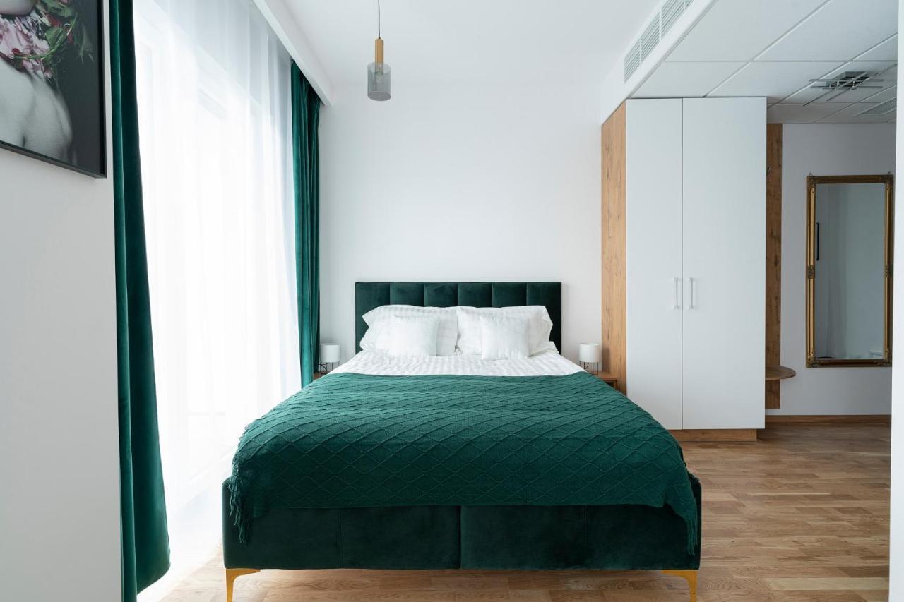 Apartamenty Wola Tower Warsaw Ngoại thất bức ảnh