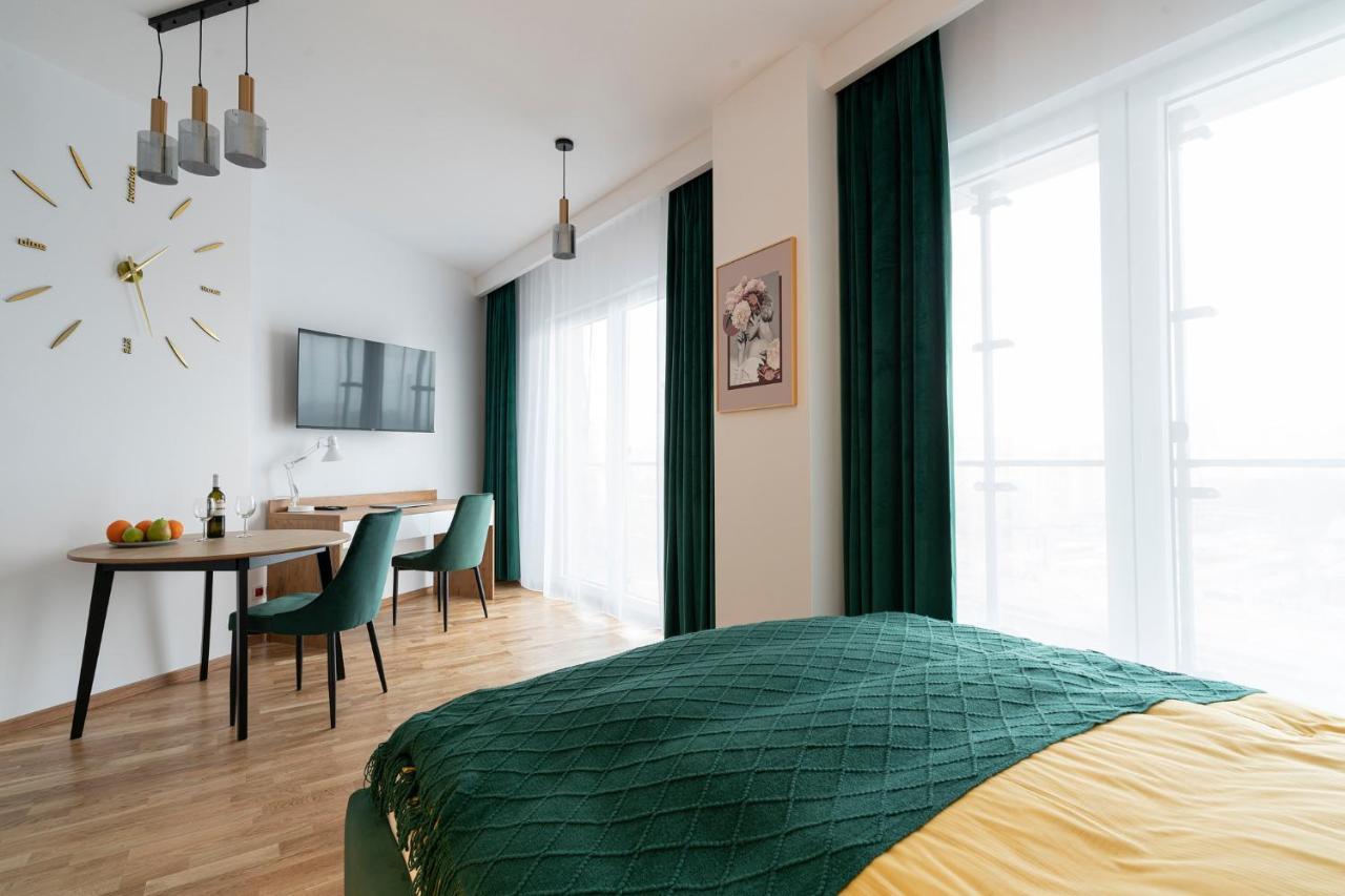 Apartamenty Wola Tower Warsaw Ngoại thất bức ảnh