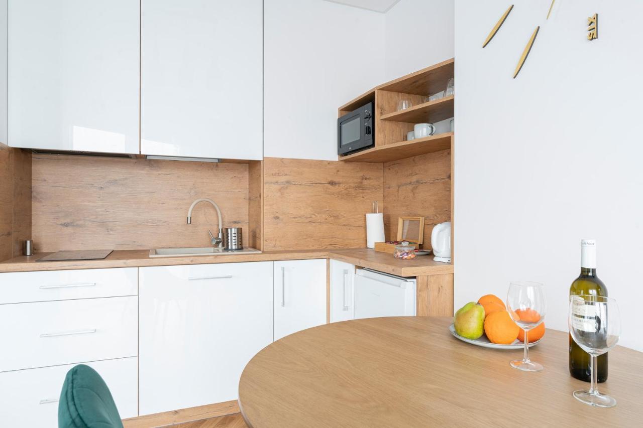 Apartamenty Wola Tower Warsaw Ngoại thất bức ảnh