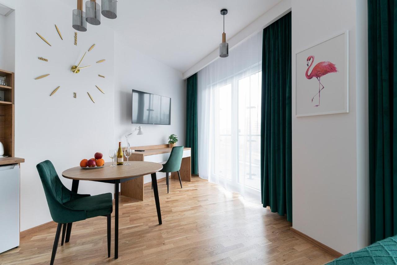 Apartamenty Wola Tower Warsaw Ngoại thất bức ảnh
