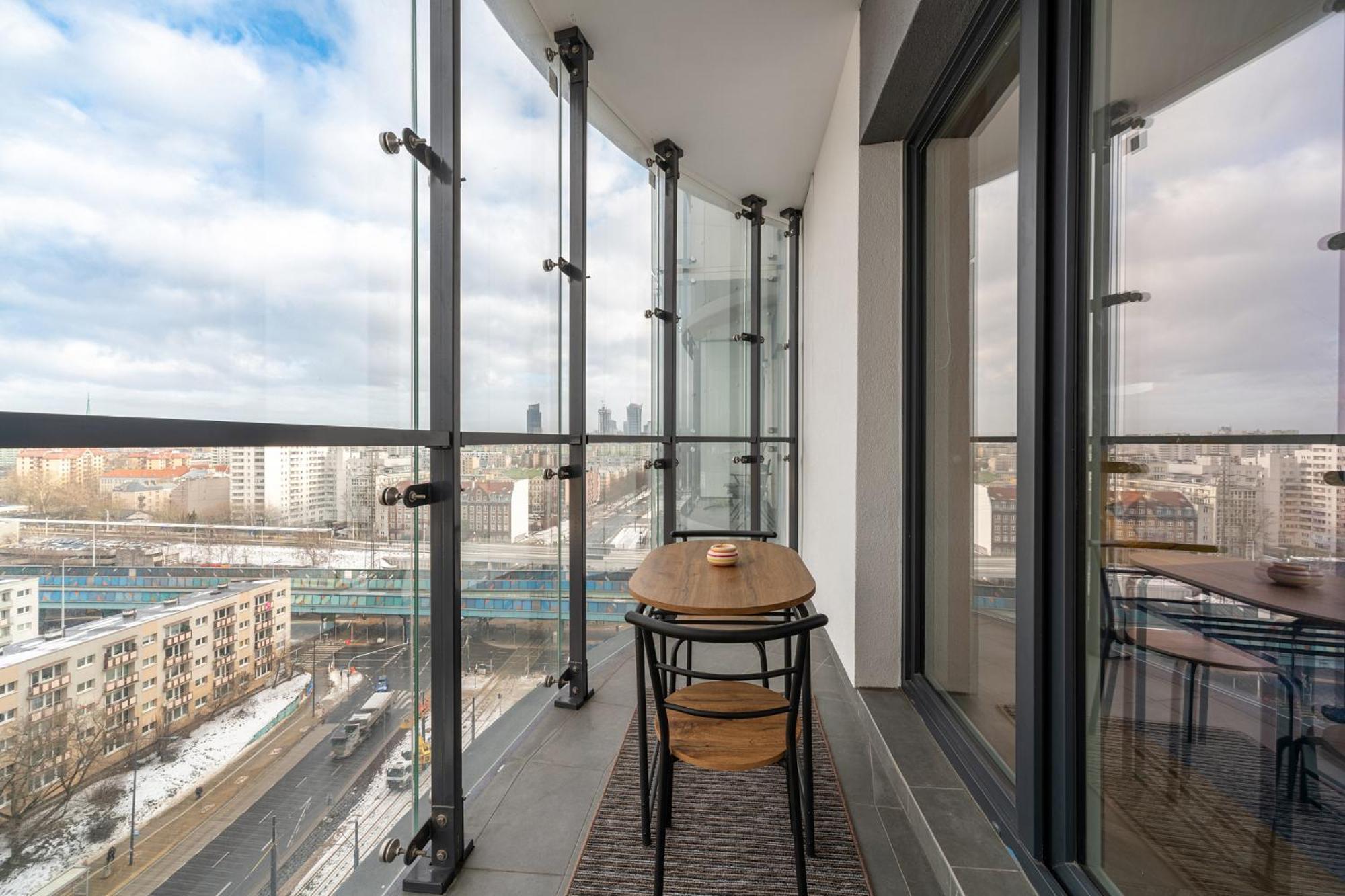 Apartamenty Wola Tower Warsaw Ngoại thất bức ảnh