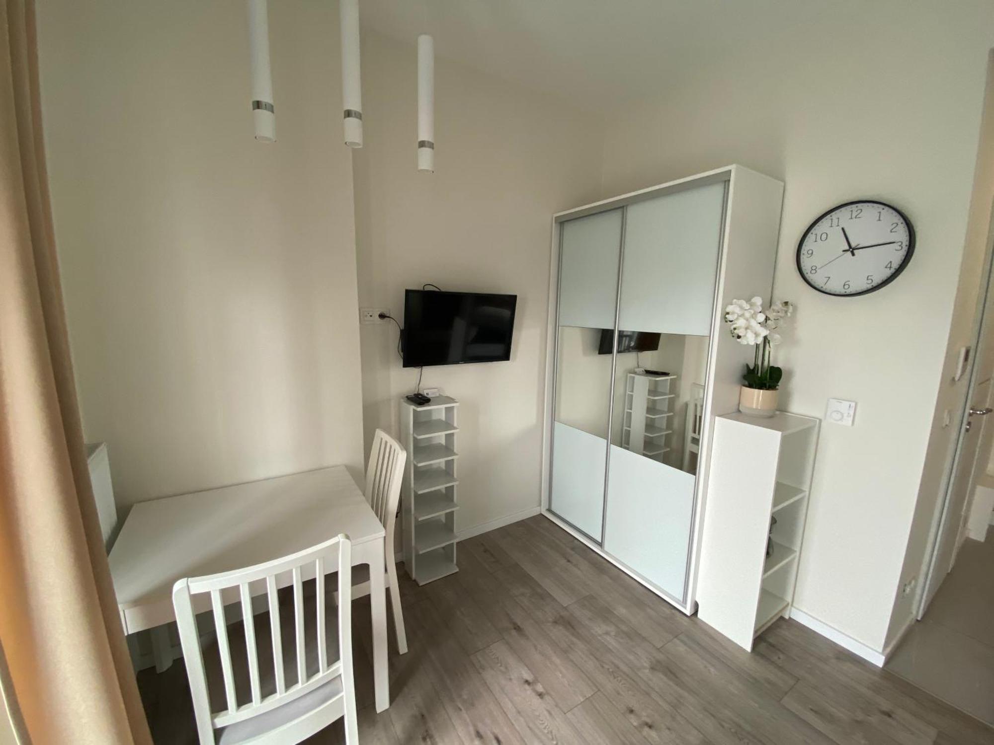 Apartamenty Wola Tower Warsaw Ngoại thất bức ảnh