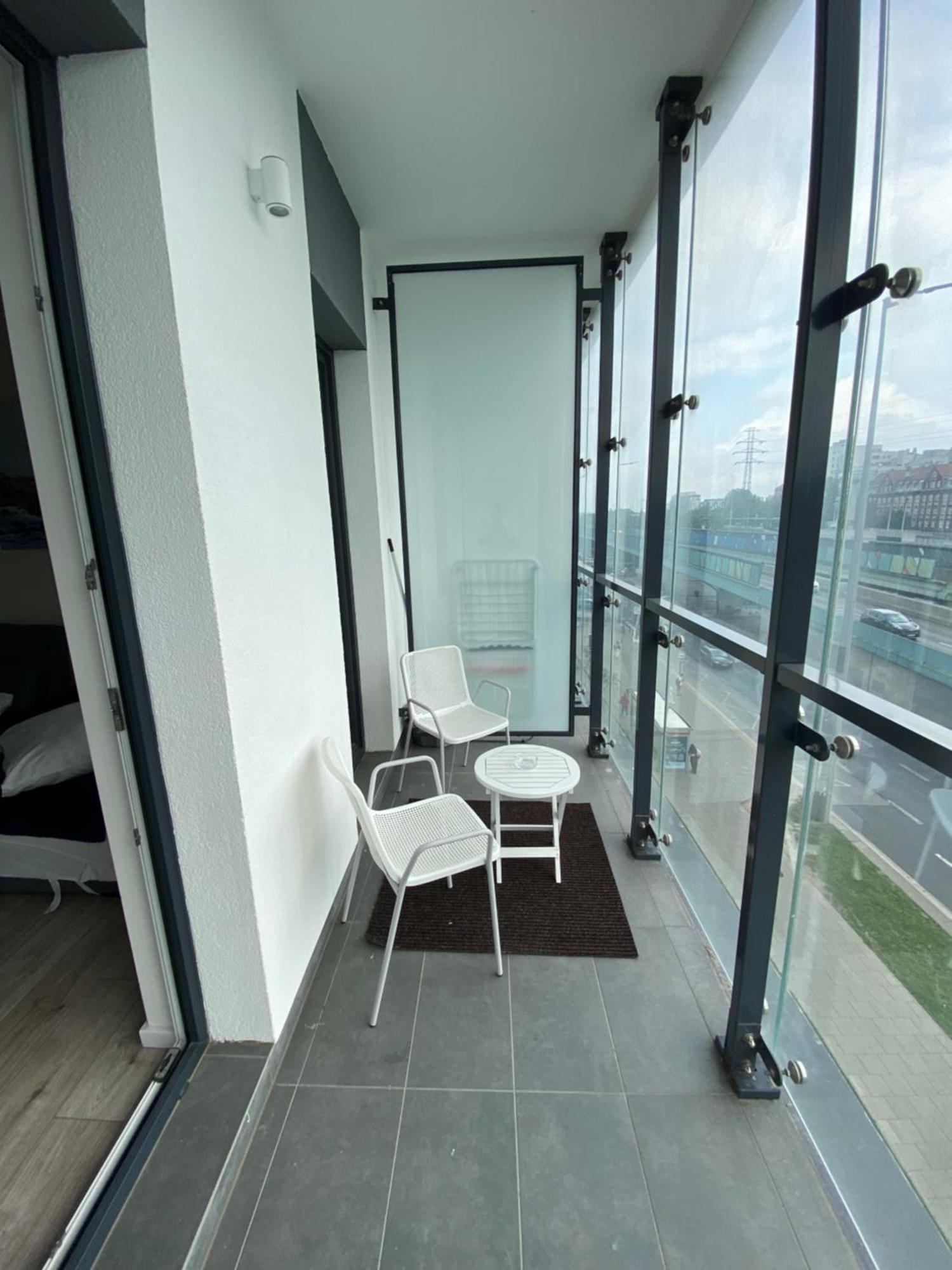 Apartamenty Wola Tower Warsaw Ngoại thất bức ảnh