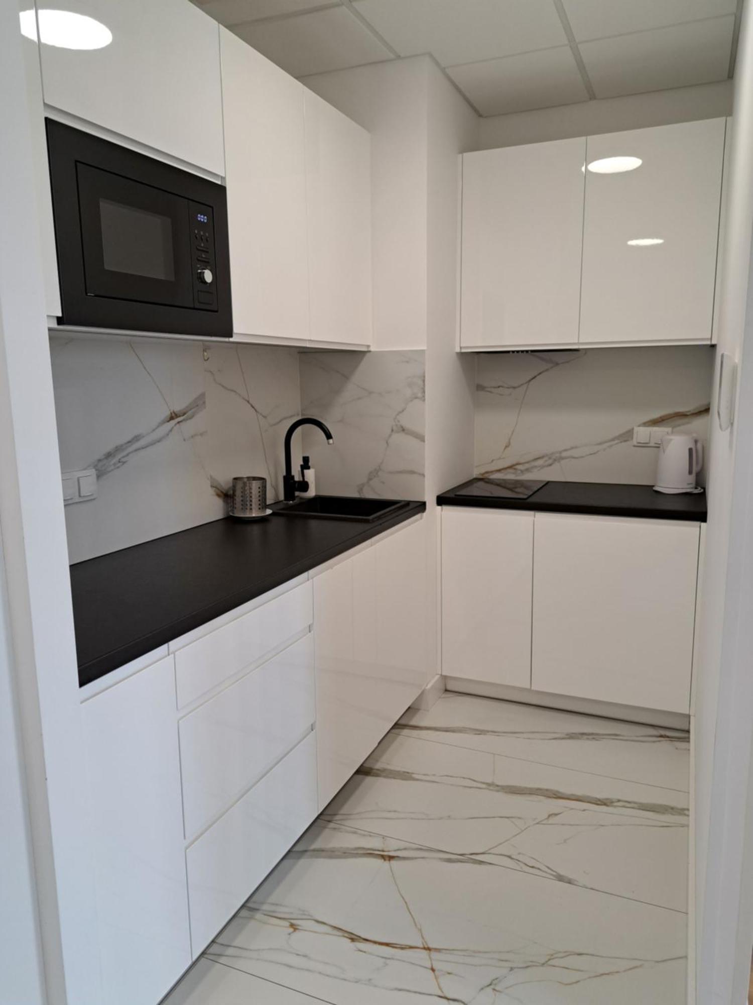 Apartamenty Wola Tower Warsaw Ngoại thất bức ảnh