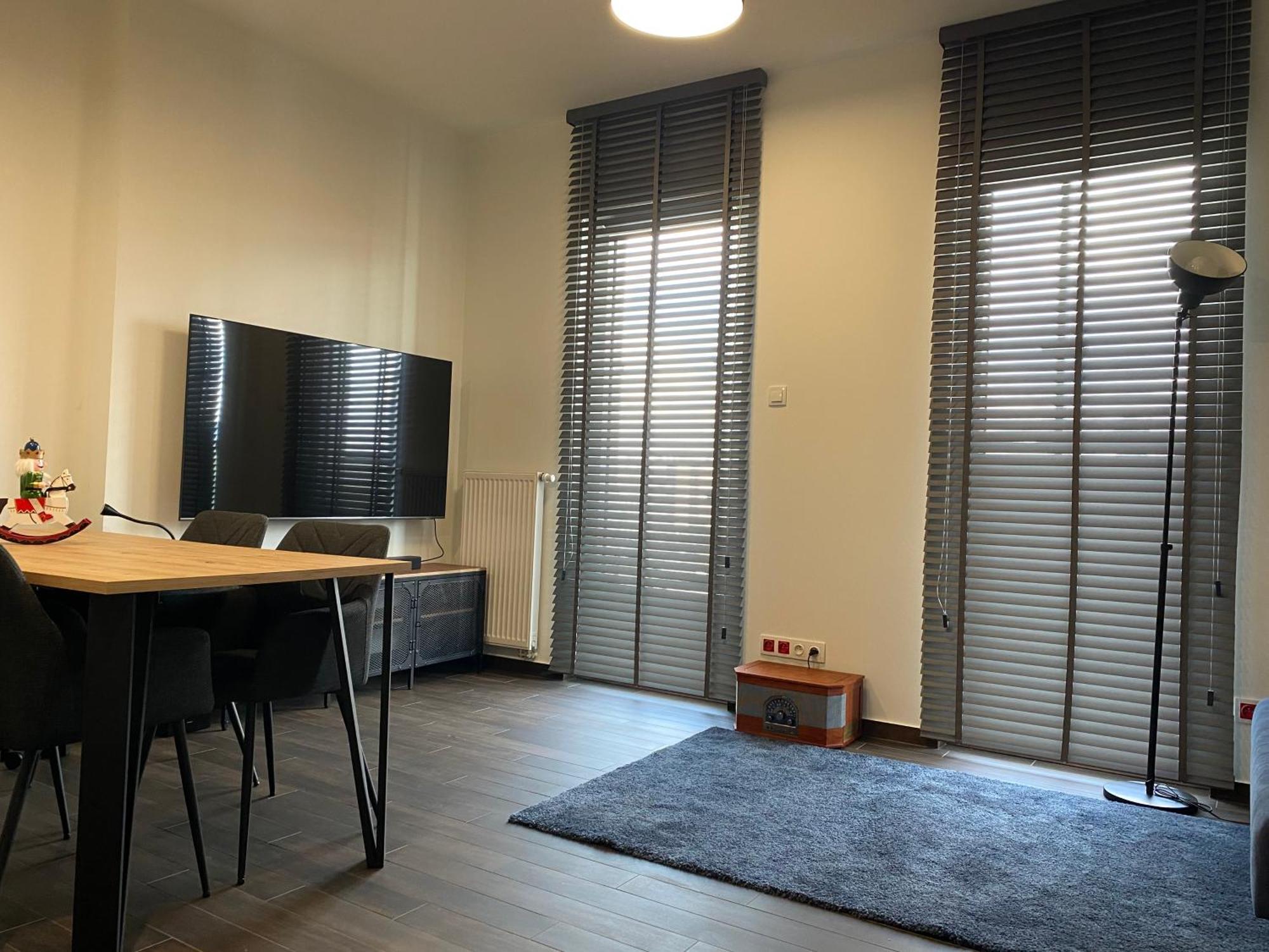 Apartamenty Wola Tower Warsaw Ngoại thất bức ảnh